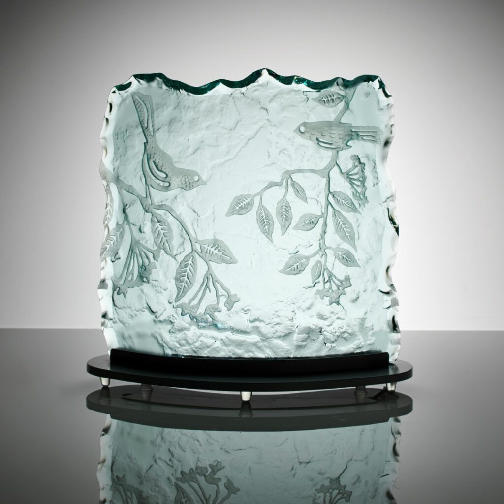 Tim-Carter-sculptured-kiln-formed-sand-carved-engraved-glass-light